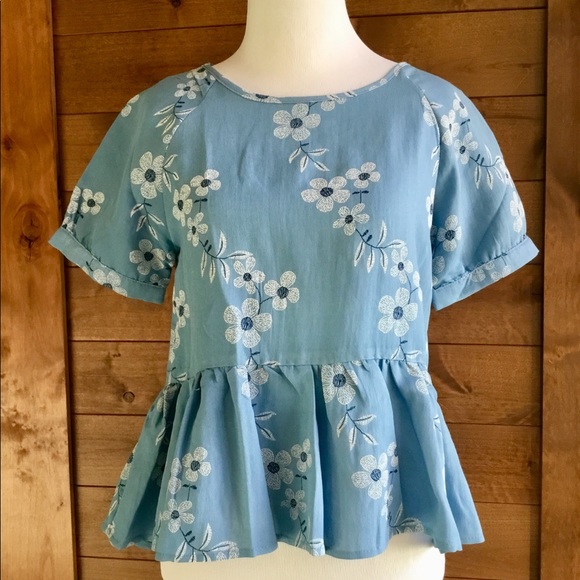SHEIN Tops - Shein Floral Ruffle Hem Top, Sz XS